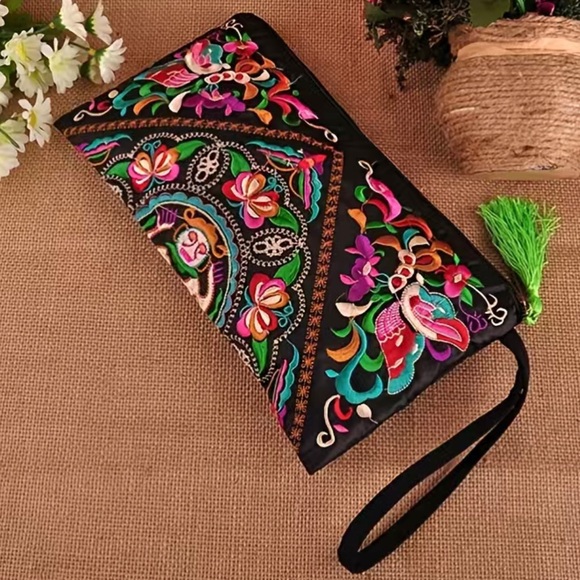 Handbags - Embroidered Tibetan colorful butterfly clutch / NWOT